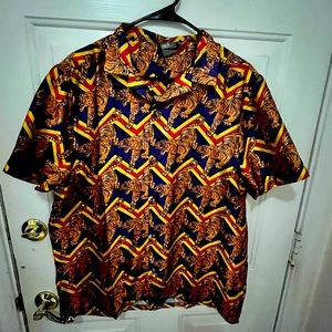 ASOS Tiger Chevron silky button up short sleeve shirt size Medium